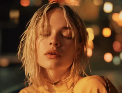 listen to the best laid-back Chanson Pop music of all time